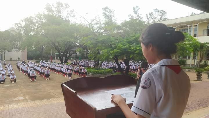 LIÊN ĐỘI TRƯỜNG THCS HOÀI HƯƠNG LẤY Ý KIẾN TRẺ EM VÀO CÁC VẤN ĐỀ CỦA TRẺ EM TRONG NHÀ TRƯỜNG