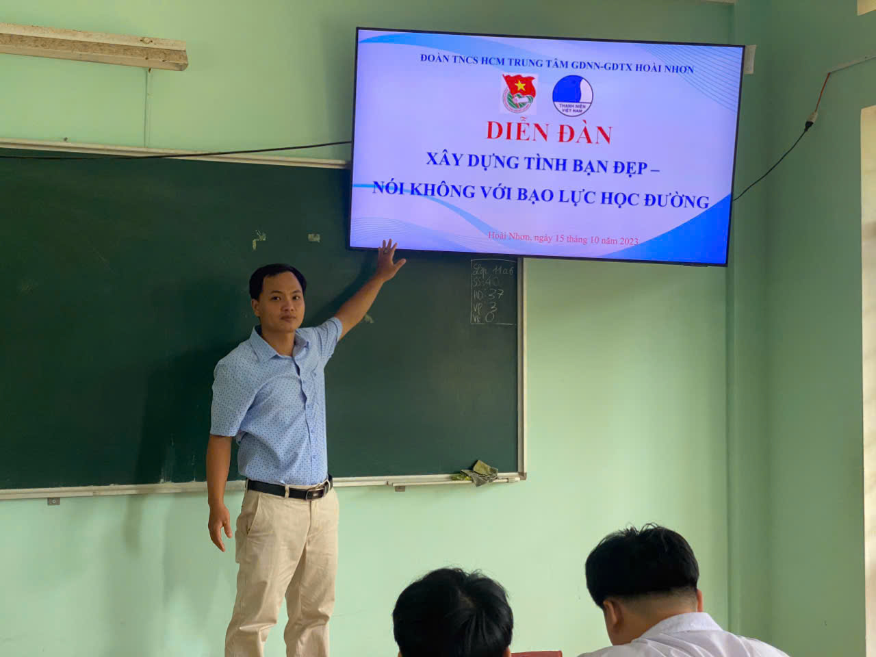 ĐOÀN TRUNG TÂM GDNN - GDTX: DIỄN ĐÀN "XÂY DỰNG TÌNH BẠN ĐẸP - NÓI KHÔNG VỚI BẠO LỰC HỌC ĐƯỜNG"