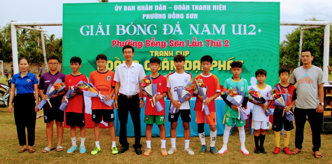 BỒNG SƠN TỔ CHỨC GIẢI BÓNG ĐÁ NAM U12, LẦN THỨ 2 TRANH CÚP HOÀNG QUÂN ĐẠI PHÁT.